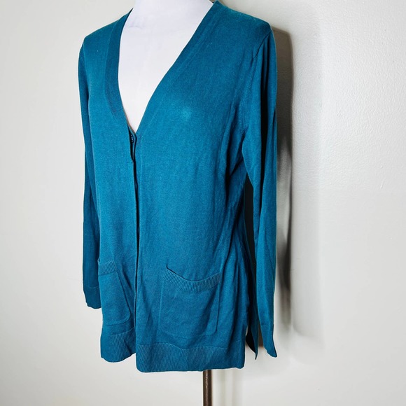 Isaac Mizrahi Live Sweater MEDIUM Teal Cardigan Button Front V-Neck Knit Cotton - Picture 2 of 8
